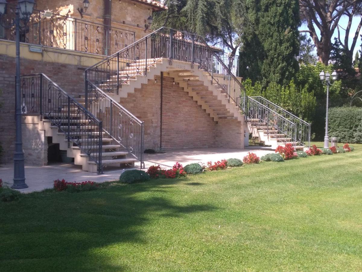 فندق Relais Parco Dei Cavalieri Assisi Petrignano المظهر الخارجي الصورة