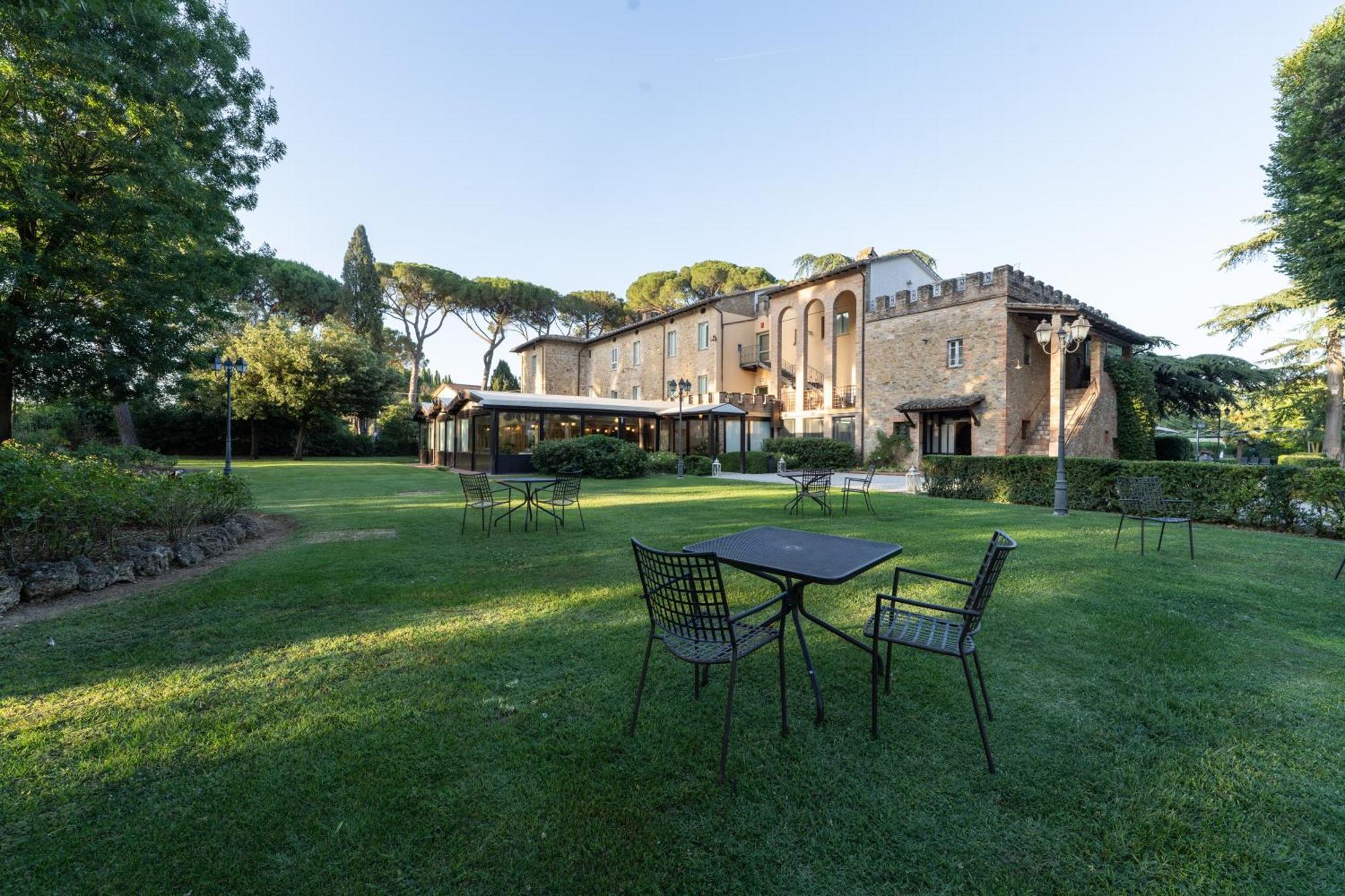فندق Relais Parco Dei Cavalieri Assisi Petrignano المظهر الخارجي الصورة